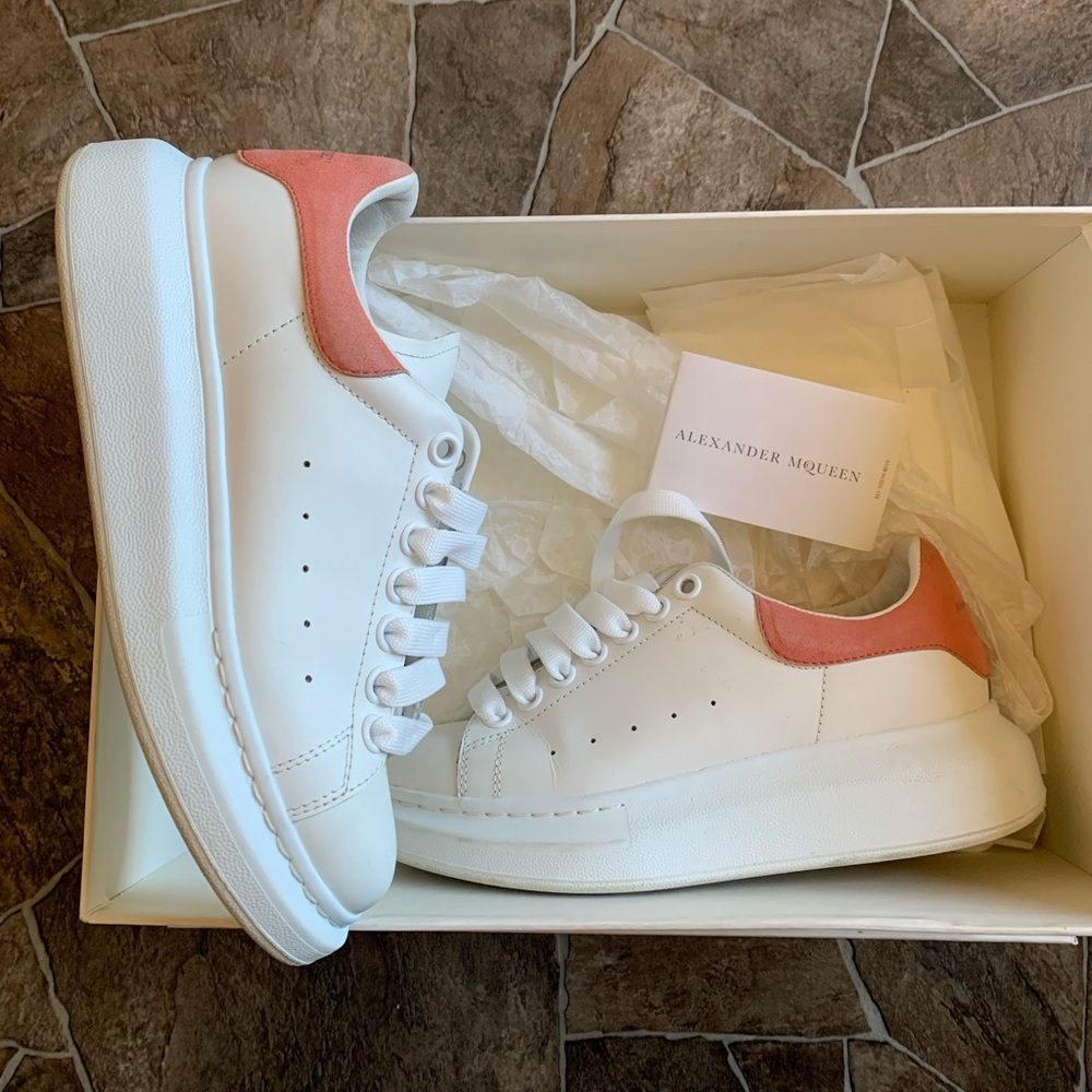 Alexander McQueen Pink